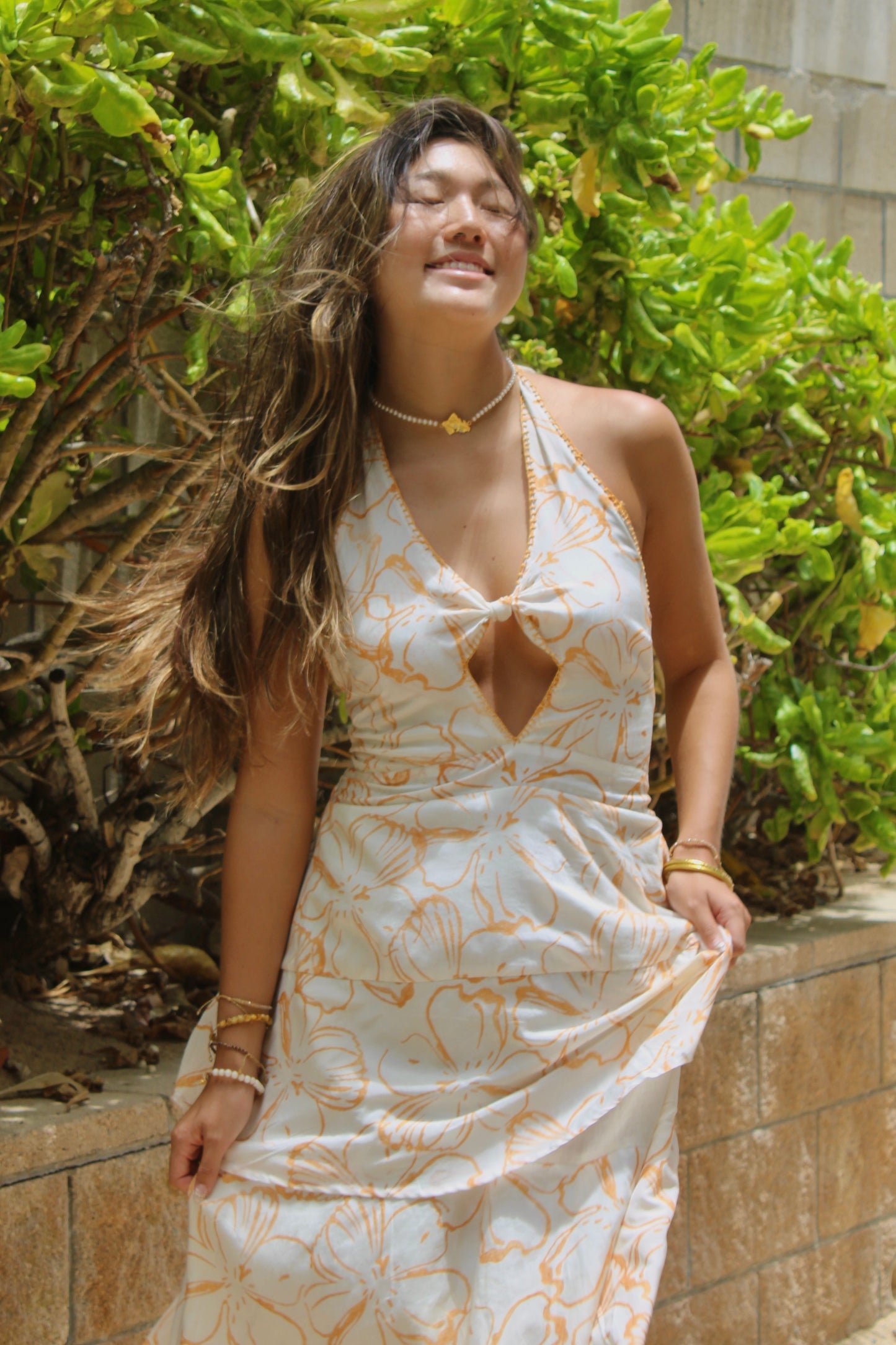 Sunpetal Halter Dress – Honey Blossom