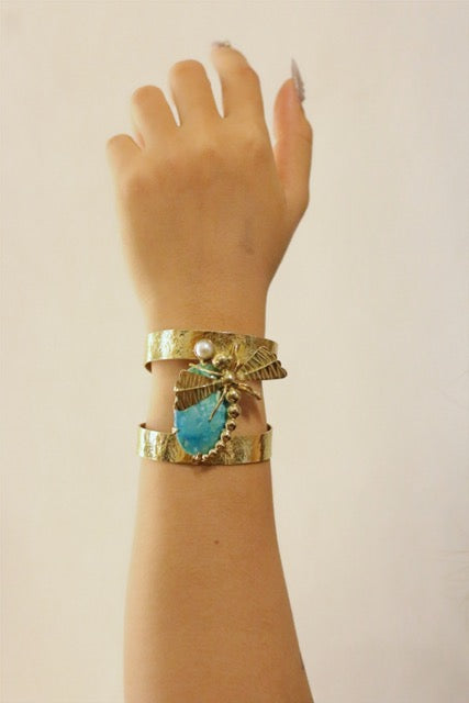Green Ocean Jasper & Fresh Water Pearl Hammered Gold Brass Bangle