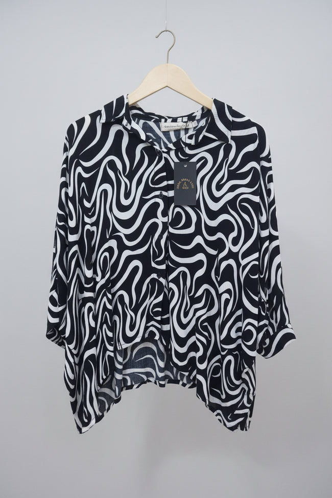 Abstract Shirt Black White Set